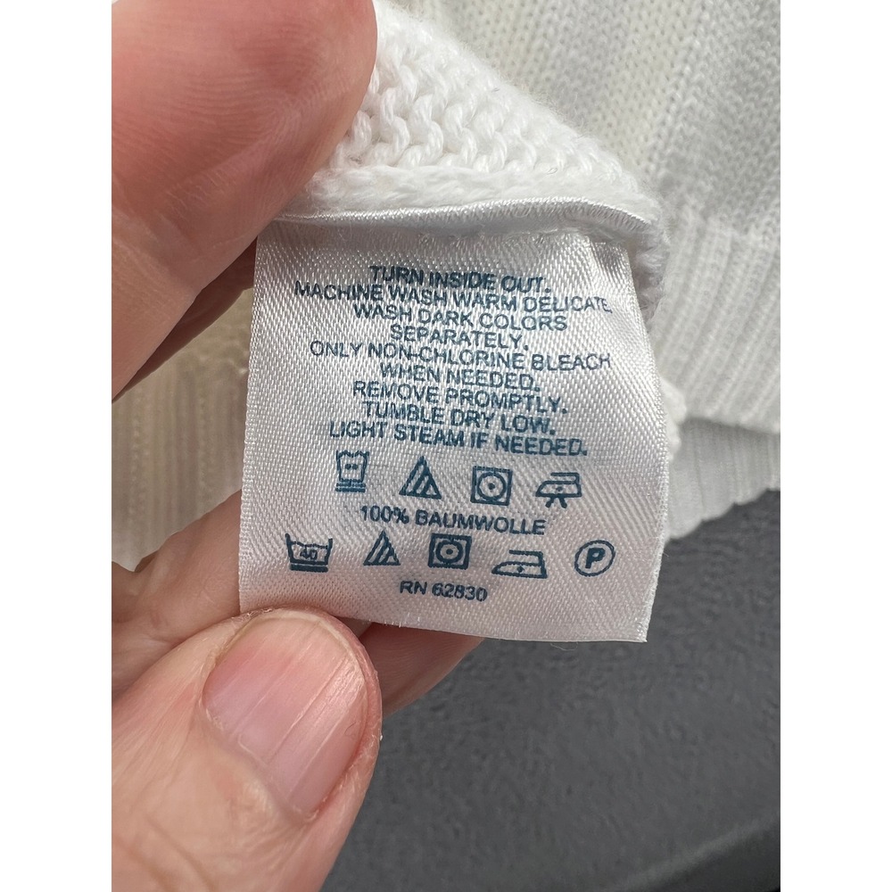 Lands End Sweater Mens White Cotton V-Neck Nautical Whale Patch Size L 42-44 - Picture 8 of 9